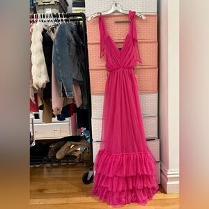 Forever 21 Evening Gown. Color pink. Size XS